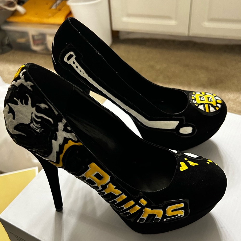 Boston bruins heels